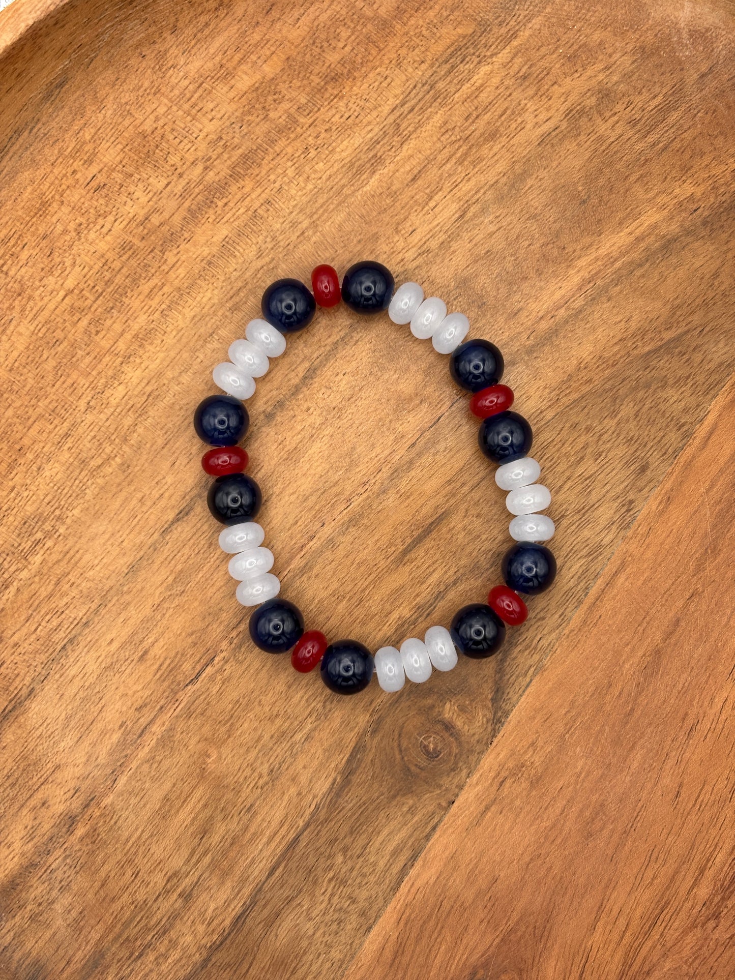 "USA" - Handmade Glass Beaded Stretch Bracelet