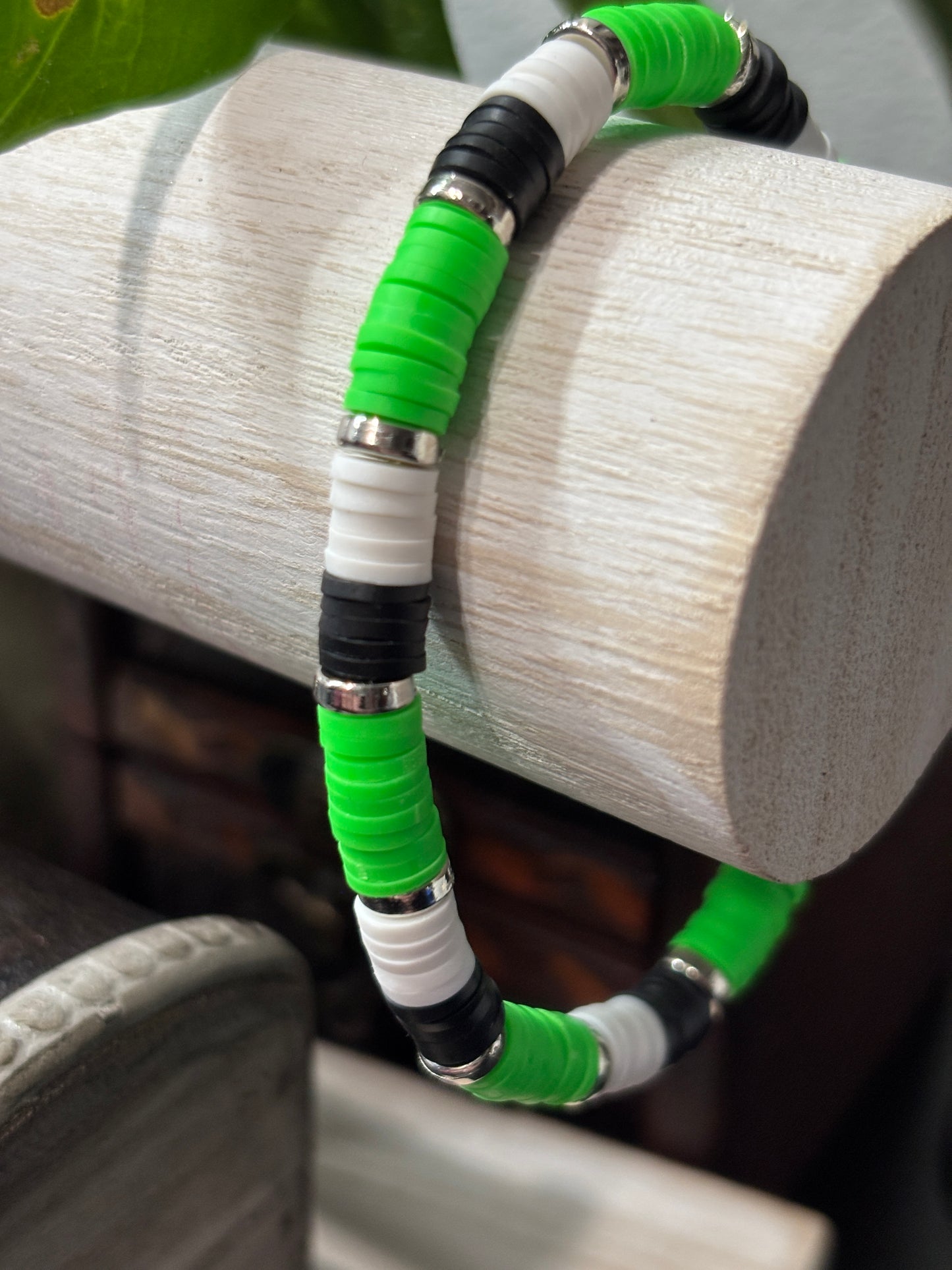 "Kelly Grove" - Handmade Clay Heishi Bead Stretch Bracelet