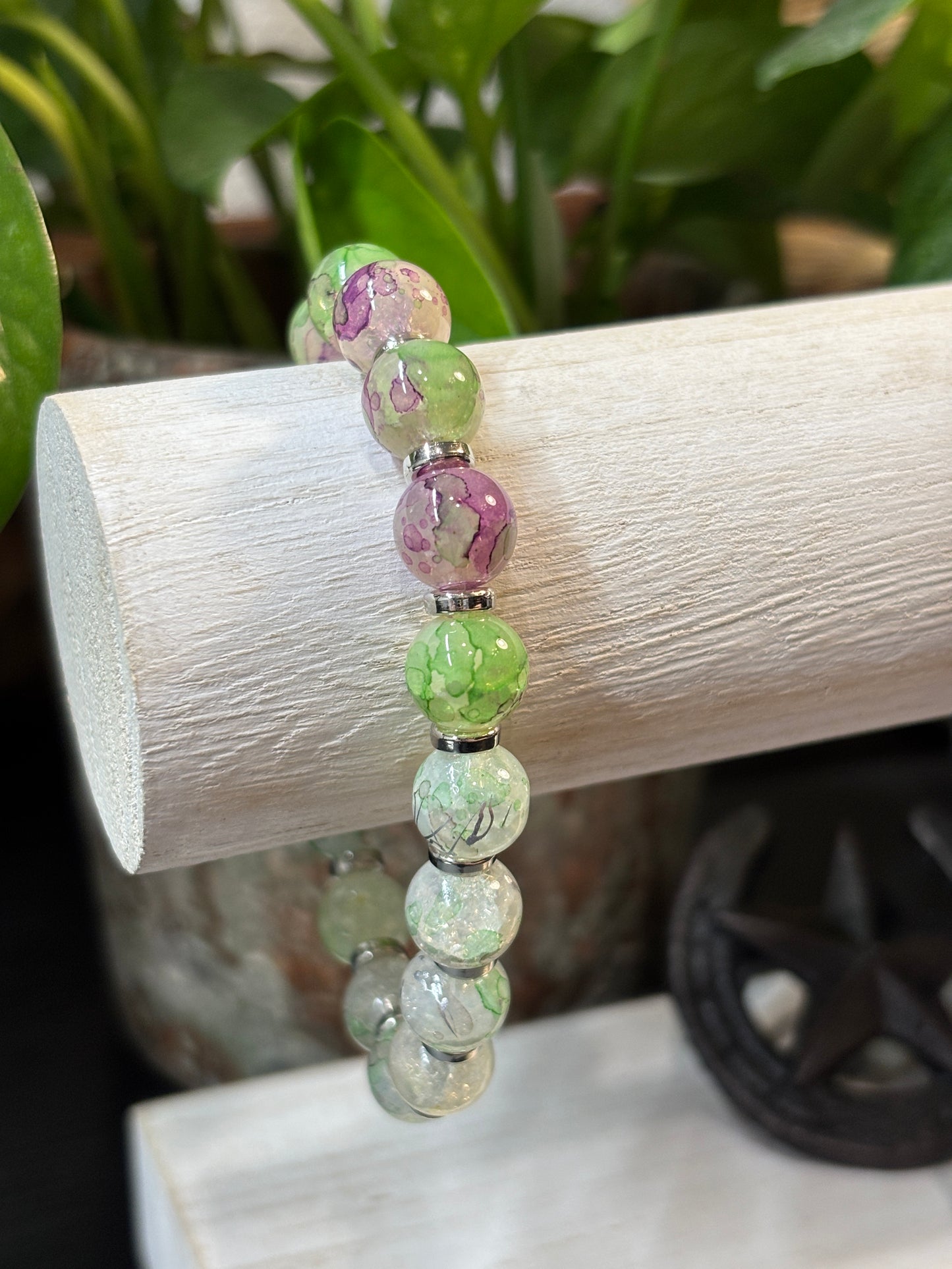 "Torvi" - Handmade Glass Beaded Stretch Bracelet