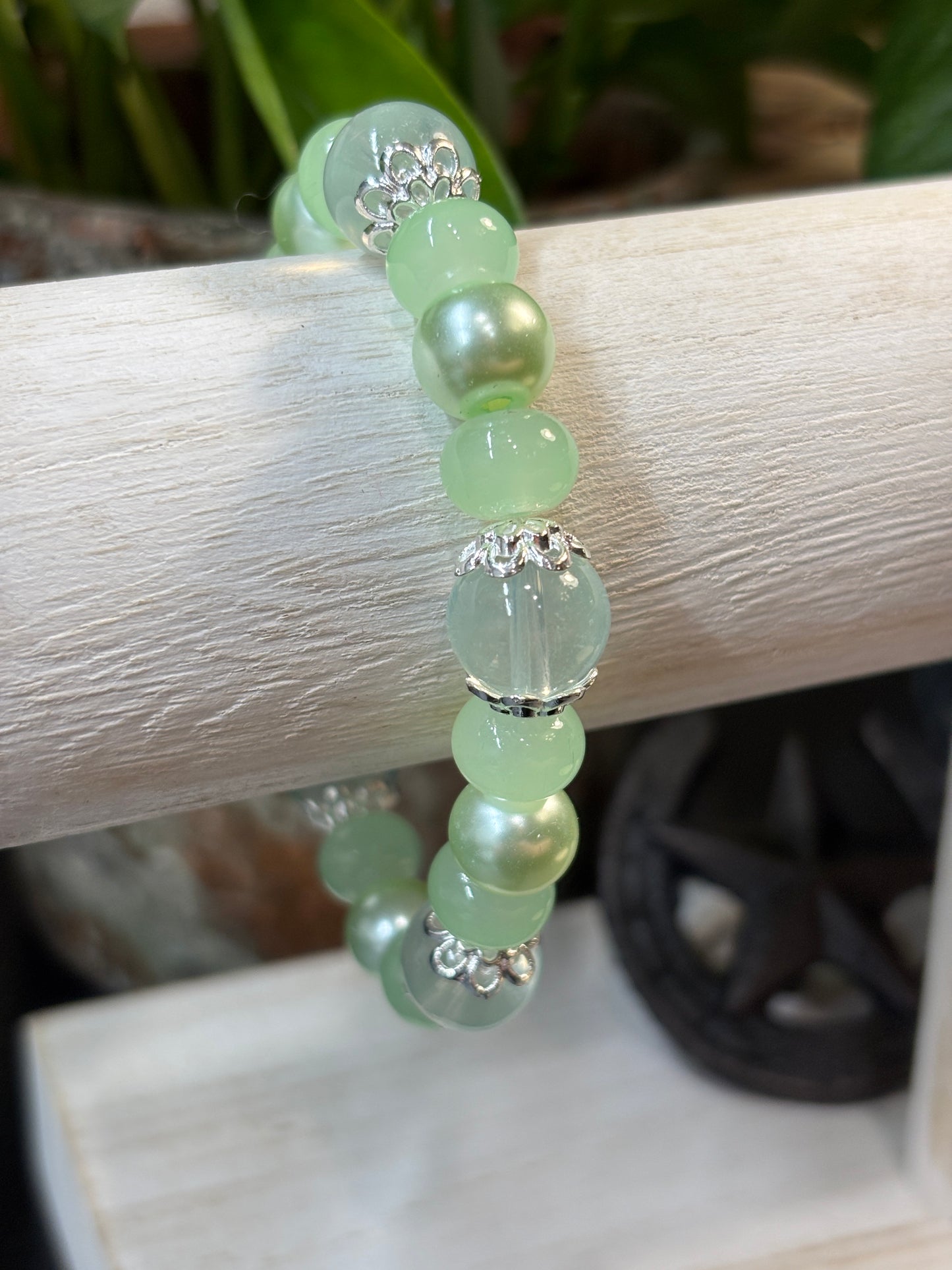 Victorian Mint  Handmade Glass Beaded Stretch Bracelet - 2