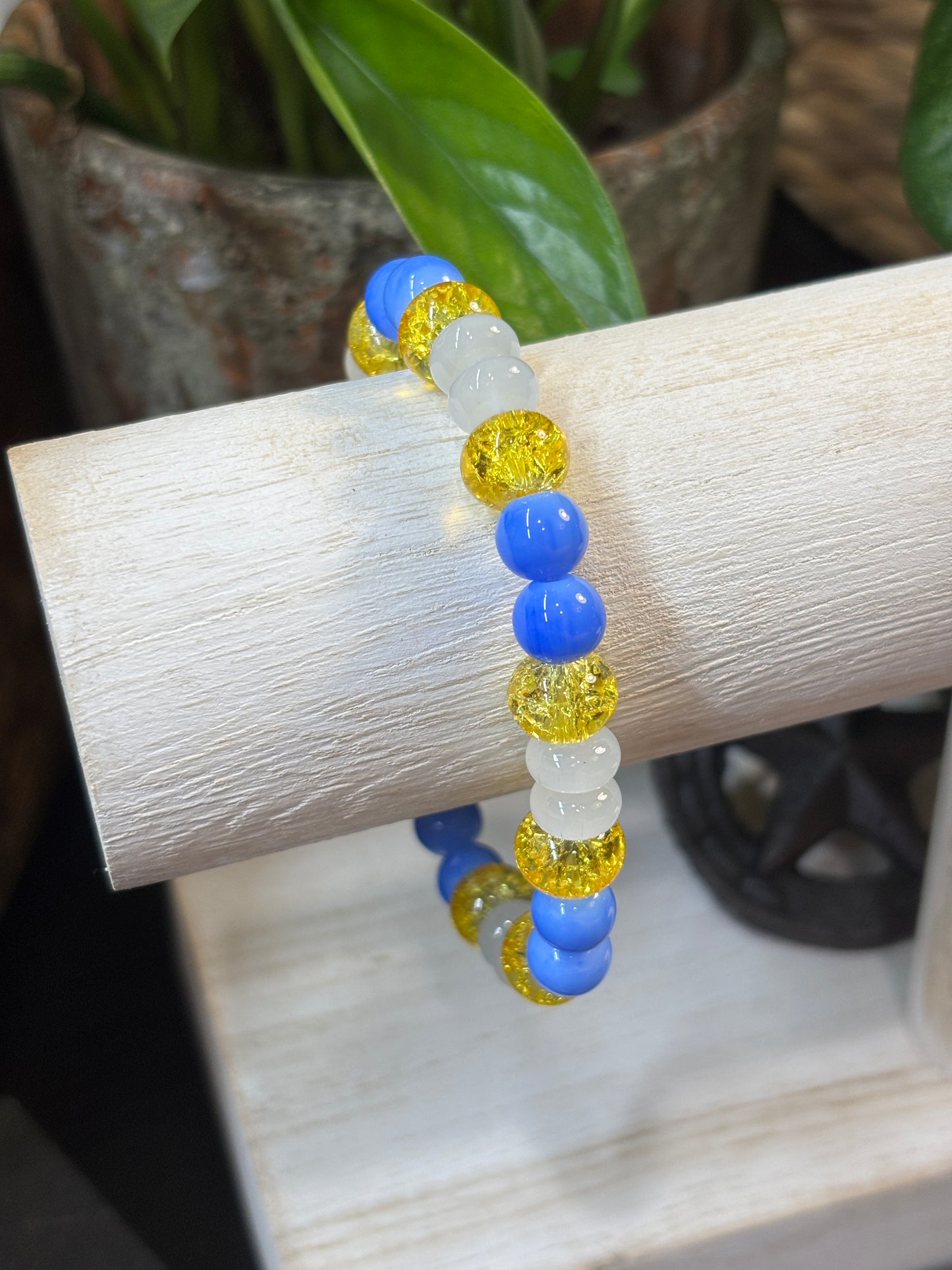 "Bluebonnet II" - Handmade Glass Beaded Stretch Bracelet