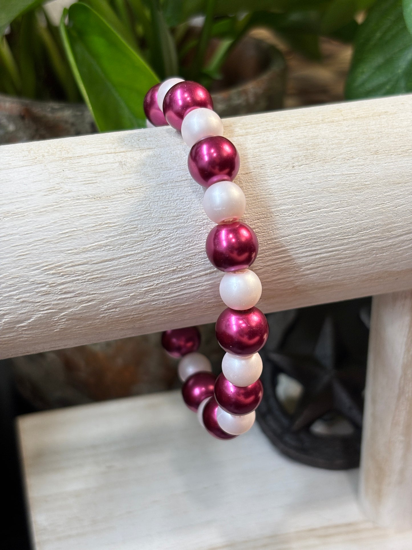 "Pinky & Pearl" - Handmade Glass Beaded Stretch Bracelet
