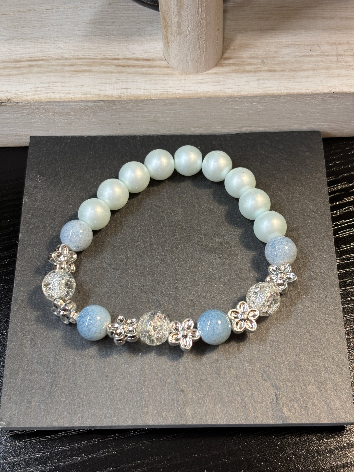 "Daisy Blue" - Handmade Glass Beaded Stretch Bracelet