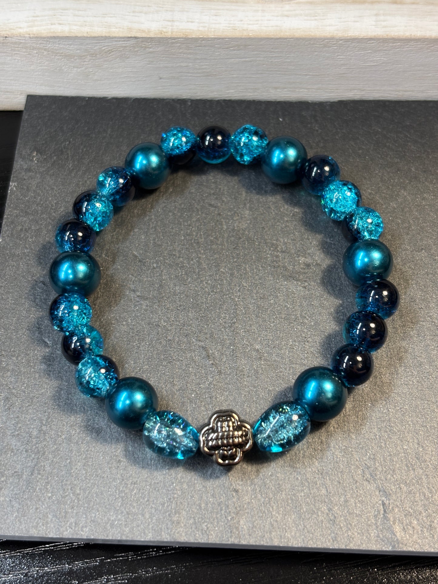 "Ocean Wave" - Handmade Glass Beaded Stretch Bracelet