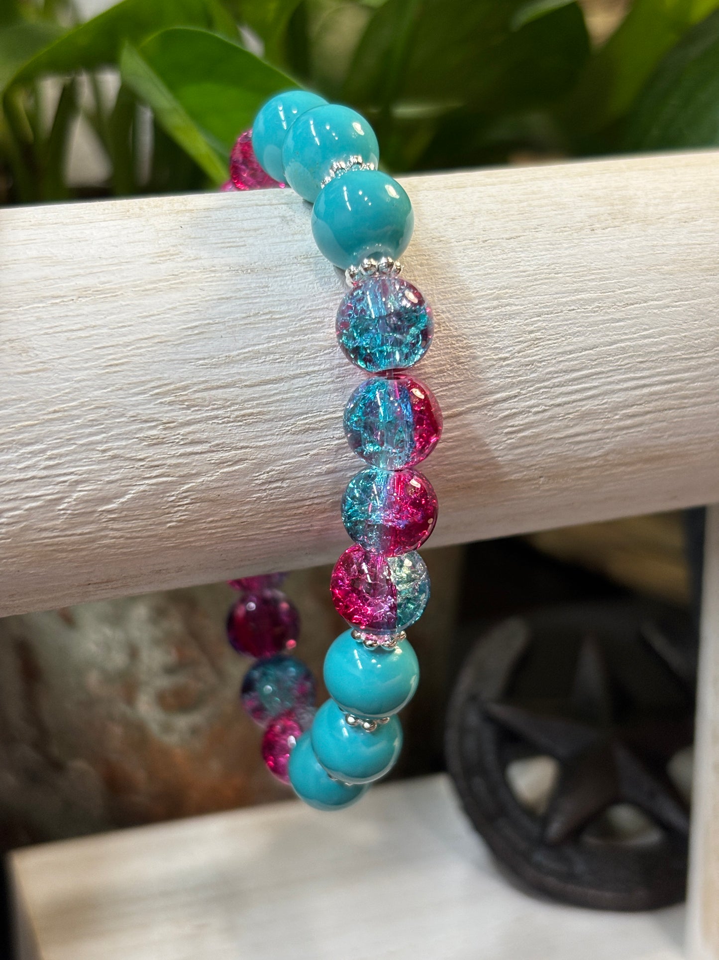 "Gwen III" - Handmade Glass Beaded Stretch Bracelet