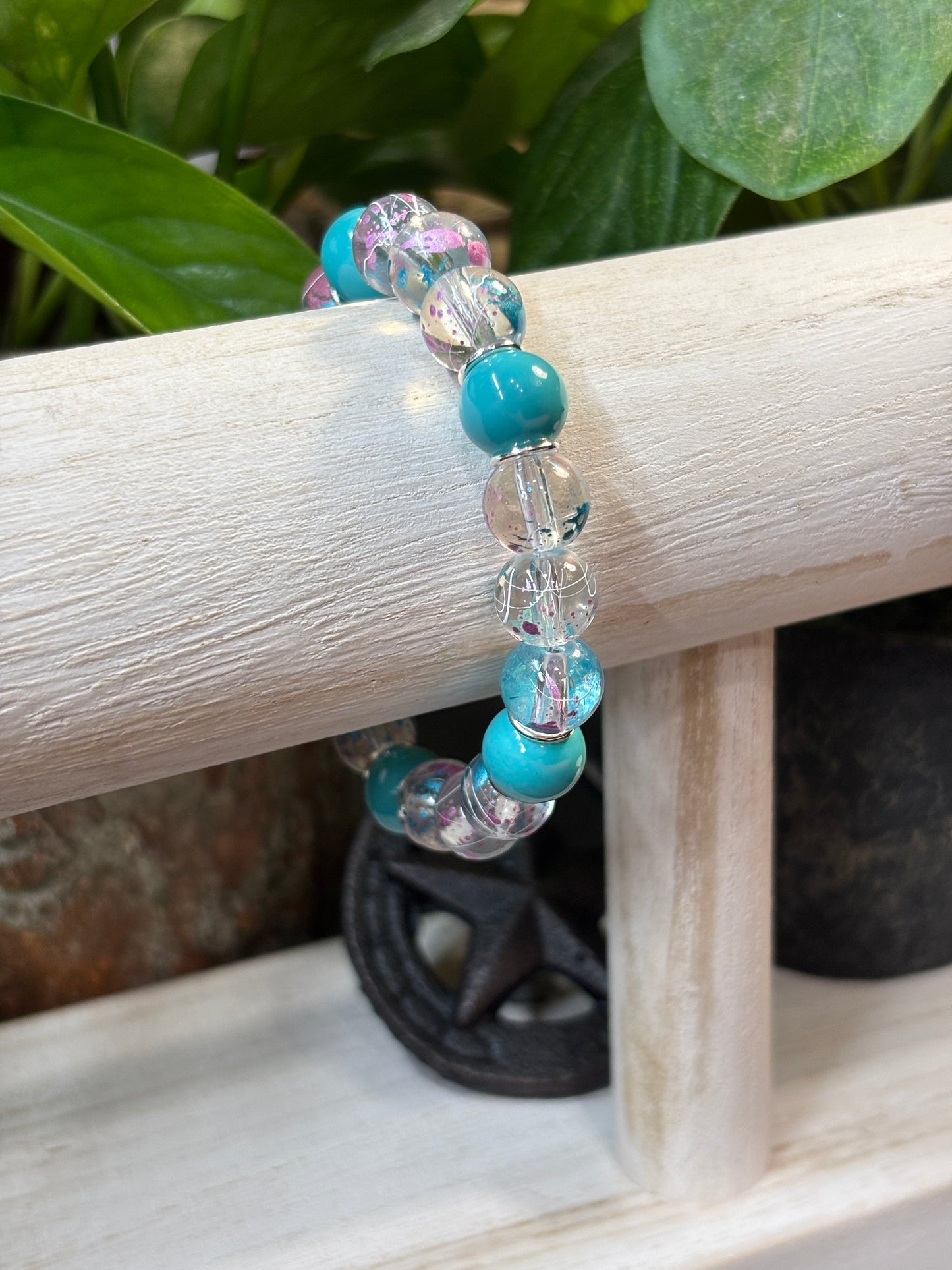 "Artist Teal II" - Handmade Glass Beaded Stretch Bracelet
