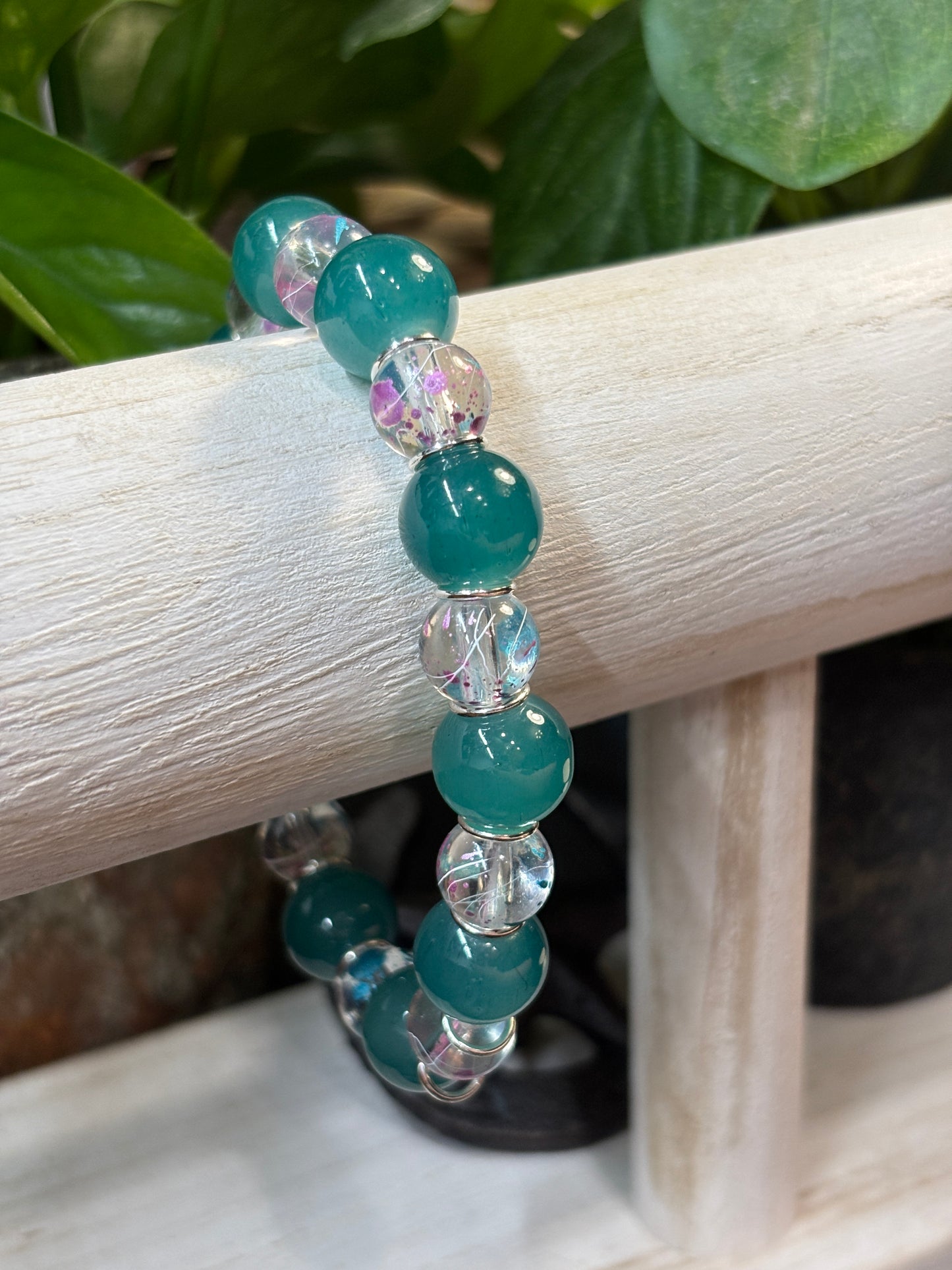"Teal Jelly Artist" - Handmade Glass Beaded Stretch Bracelet