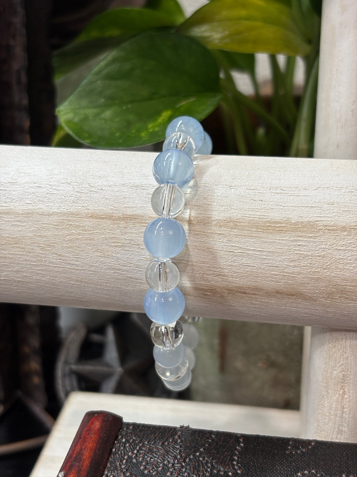 "Toni II" - Handmade Glass Beaded Stretch Bracelet