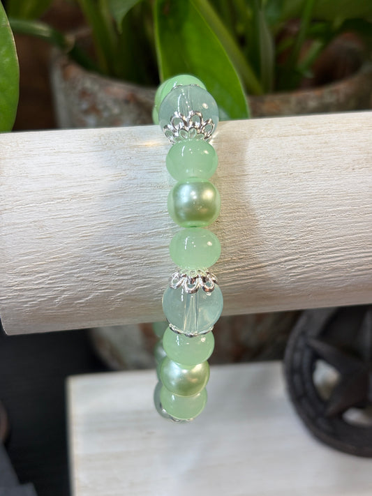 "Victorian Mint" - Handmade Glass Beaded Stretch Bracelet