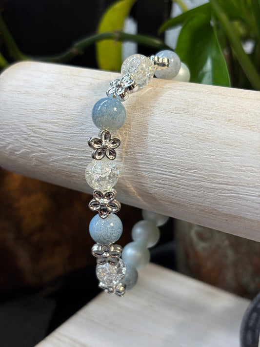 "Daisy Blue" - Handmade Glass Beaded Stretch Bracelet