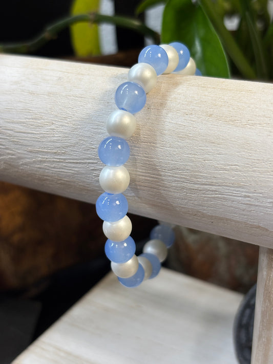 "Simplicity" - Handmade Glass Beaded Stretch Bracelet