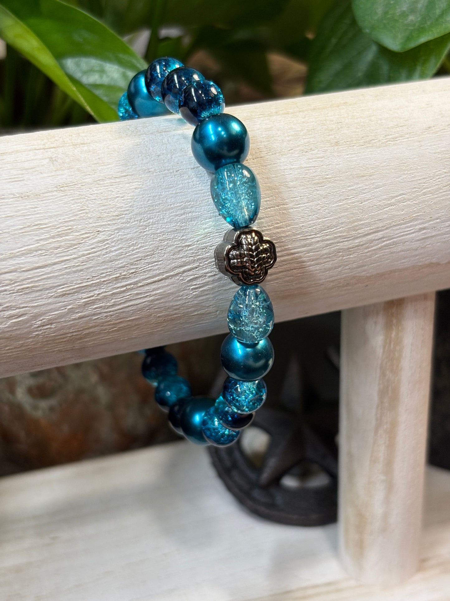 "Ocean Wave" - Handmade Glass Beaded Stretch Bracelet