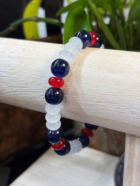 "USA" - Handmade Glass Beaded Stretch Bracelet