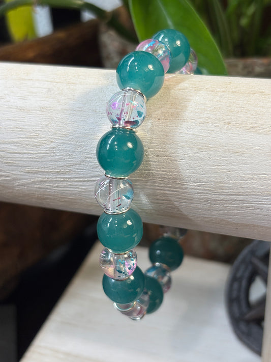"Teal Jelly Artist" - Handmade Glass Beaded Stretch Bracelet